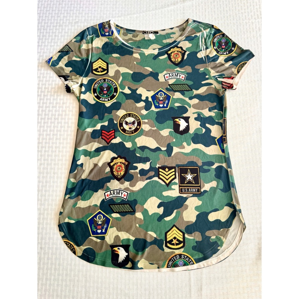 Cleo Apparel Womens Camo Military Graphic Patch Short Sleeve Top Green Large